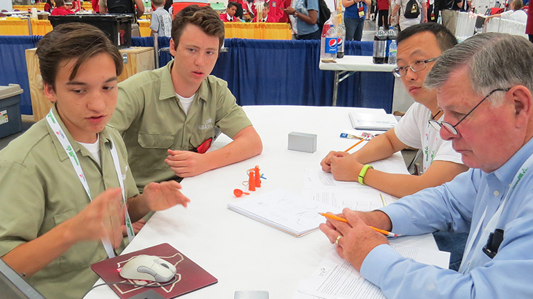 SkillsUSA-Additive-Manufacturing-Competition---Students-Presenting-to-Judges.jpg
